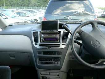 Toyota Nadia