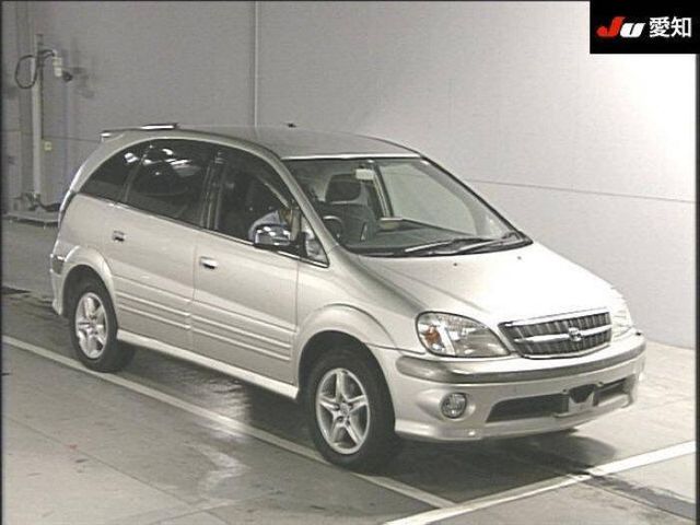 2000 Toyota Nadia