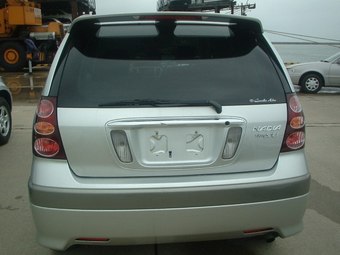 2000 Toyota Nadia Photos