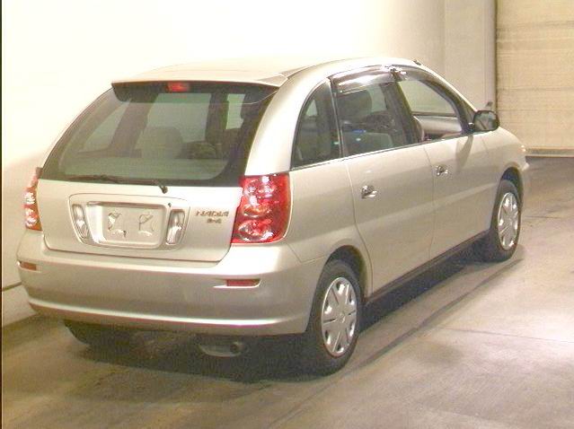 2000 Toyota Nadia Photos