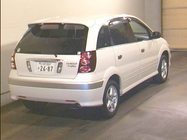 2000 Toyota Nadia Photos