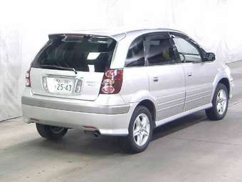 2000 Toyota Nadia Pics