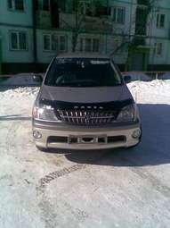 2000 Toyota Nadia Pictures