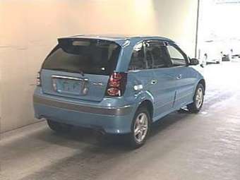 2000 Toyota Nadia Photos