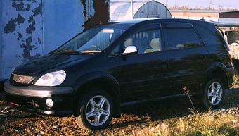 2001 Toyota Nadia