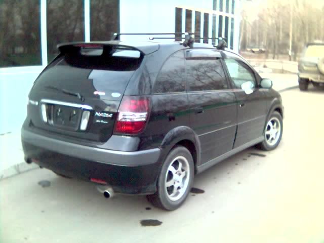 2001 Toyota Nadia