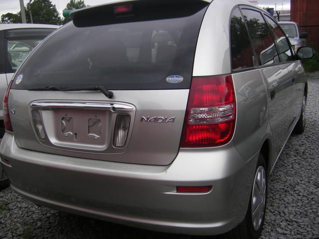 2001 Toyota Nadia