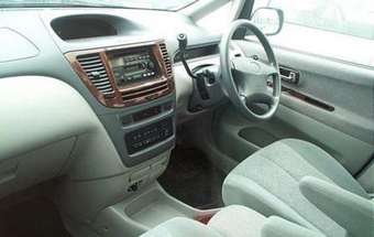 2001 Toyota Nadia