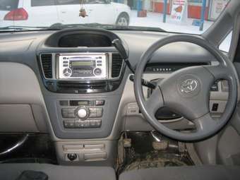Toyota Nadia