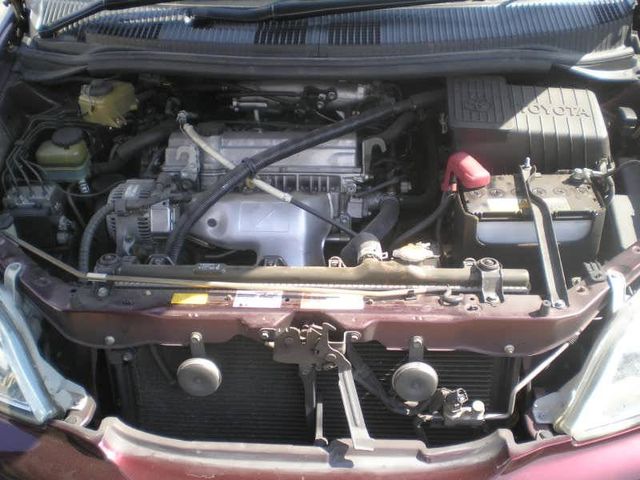 2001 Toyota Nadia