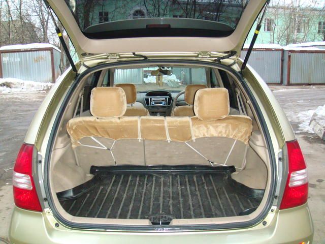 2001 Toyota Nadia