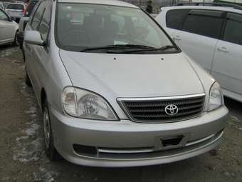 2001 Toyota Nadia