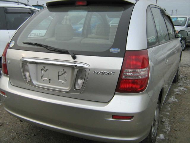 2001 Toyota Nadia