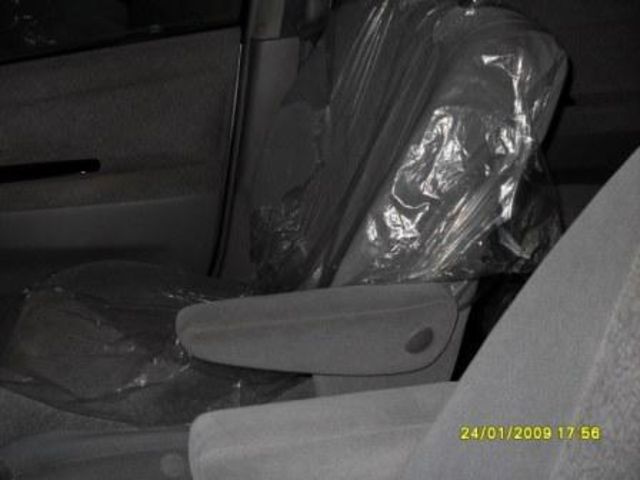 2001 Toyota Nadia