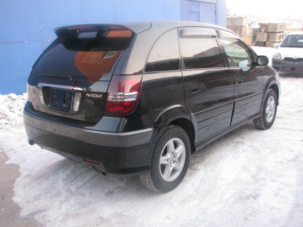 2001 Toyota Nadia