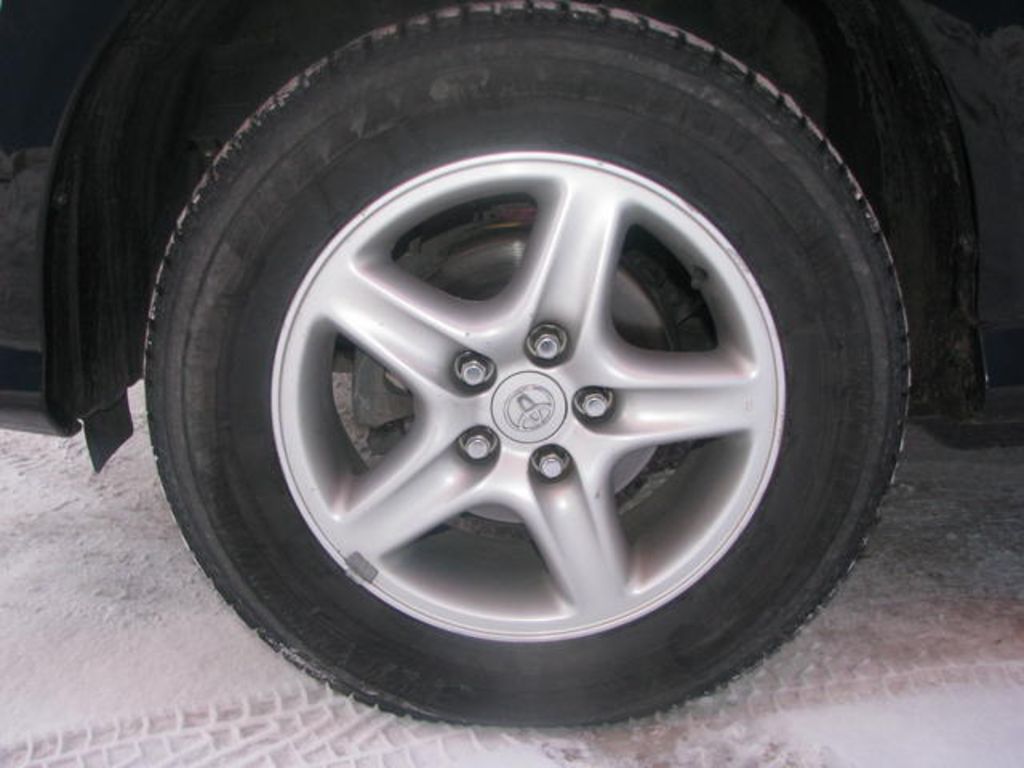 2001 Toyota Nadia