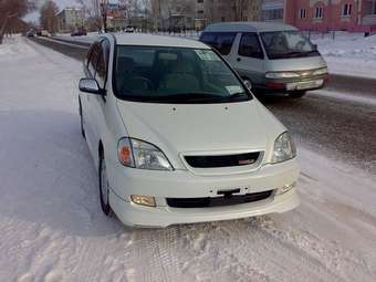 2001 Toyota Nadia