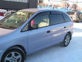2001 Toyota Nadia