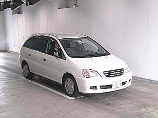 2001 Toyota Nadia Photos