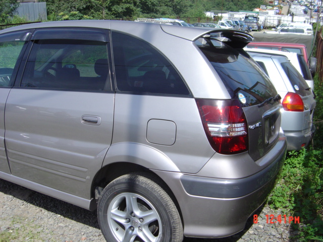 2001 Toyota Nadia Photos