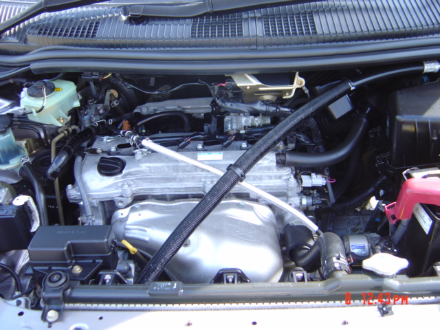 2001 Toyota Nadia Pictures