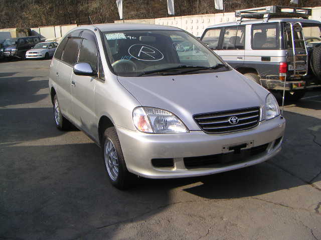2001 Toyota Nadia Pics