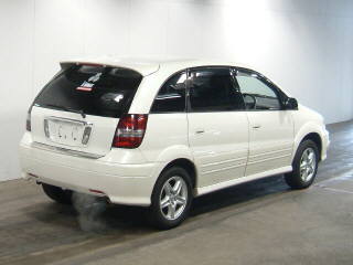 2001 Toyota Nadia Pictures