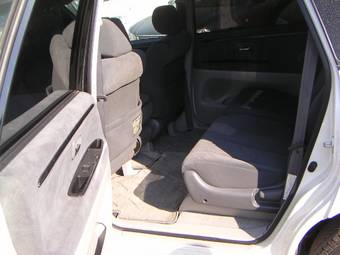 2001 Toyota Nadia Pictures