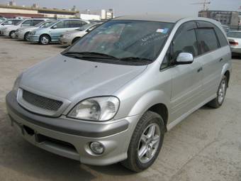 2001 Toyota Nadia Images