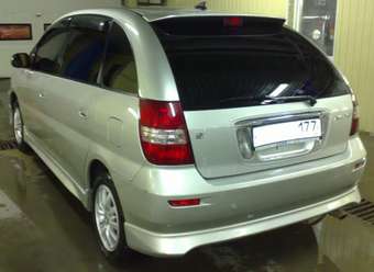 2001 Toyota Nadia Pictures