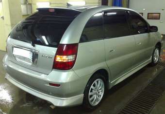 2001 Toyota Nadia Photos