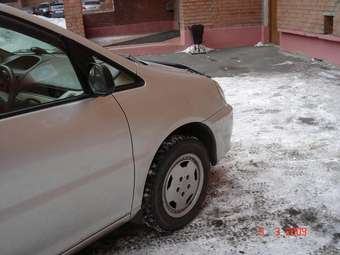 2001 Toyota Nadia Pictures