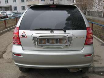 2001 Toyota Nadia Pictures