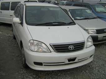 2001 Toyota Nadia Pictures