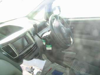 2001 Toyota Nadia Photos