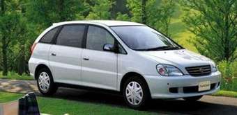2001 Toyota Nadia Photos