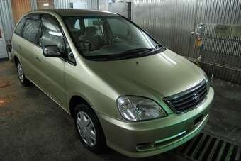 2001 Toyota Nadia Images