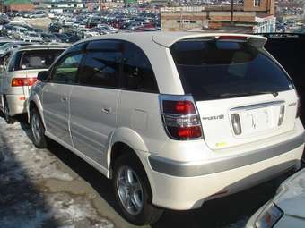 2001 Toyota Nadia Pics