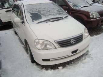 2001 Toyota Nadia Photos