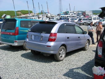2002 Toyota Nadia