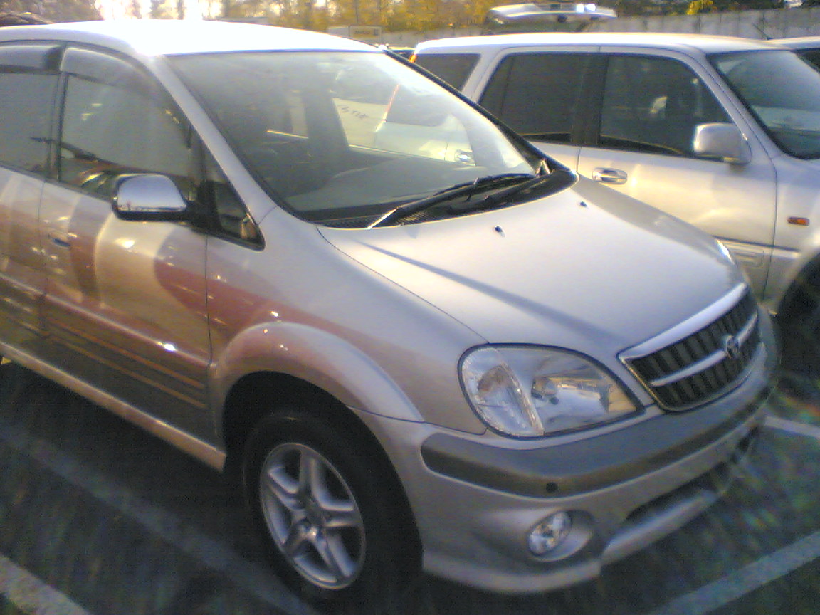 2002 Toyota Nadia