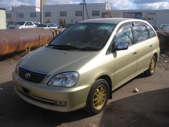 2002 Toyota Nadia