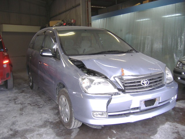 2002 Toyota Nadia