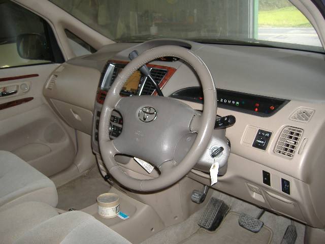 2002 Toyota Nadia