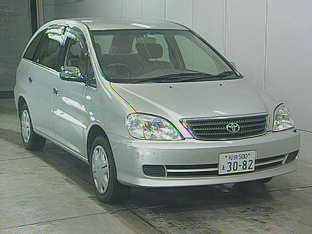 2002 Toyota Nadia