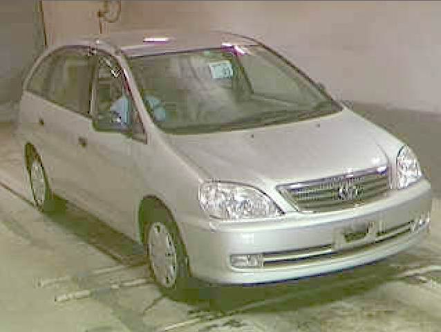 2002 Toyota Nadia Pictures