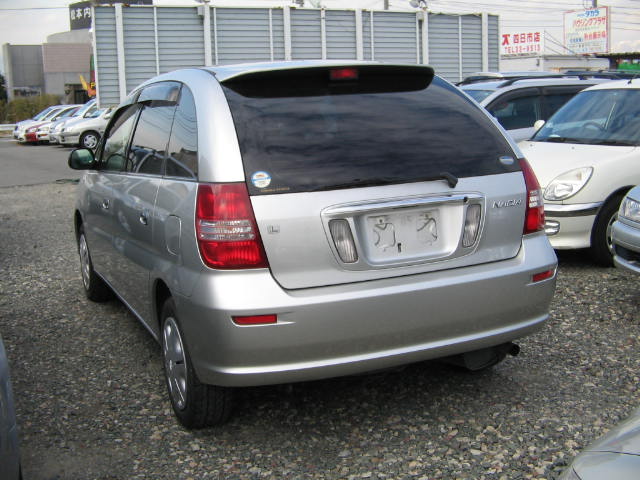 2002 Toyota Nadia Photos