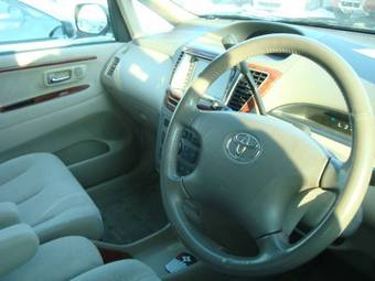 2002 Toyota Nadia Pictures