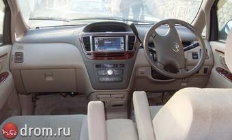 2002 Toyota Nadia Photos