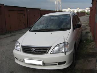 2002 Toyota Nadia Photos